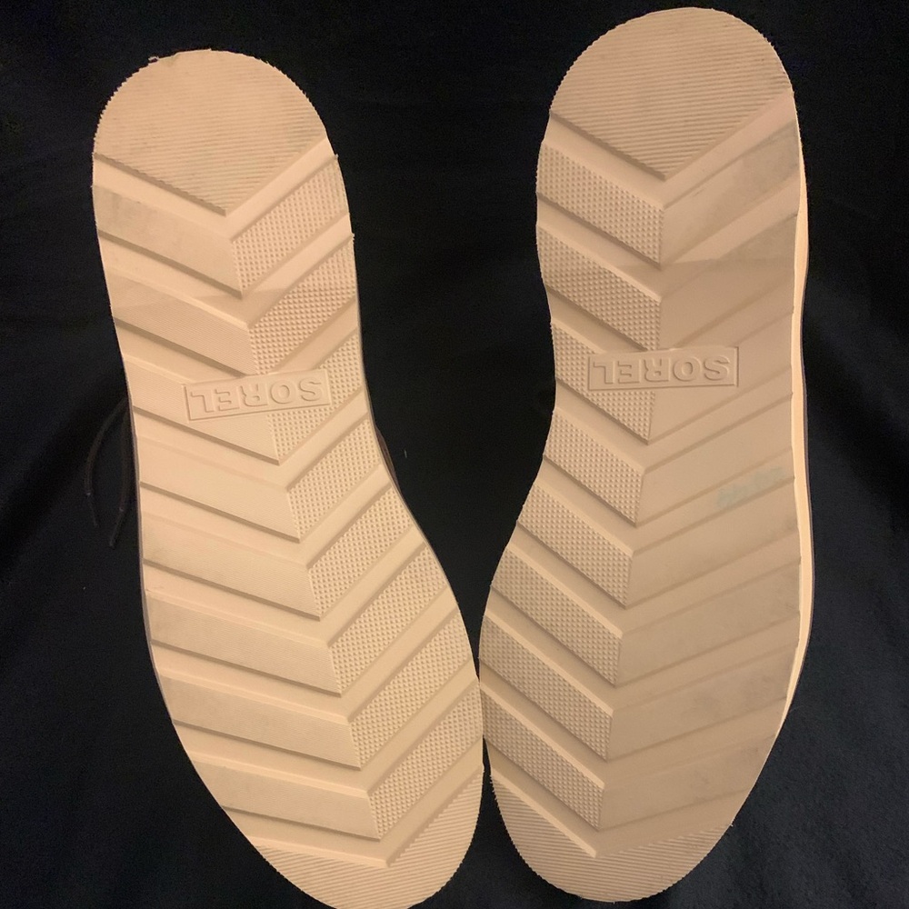 SOREL Leather Boots - Picture 5 of 6
